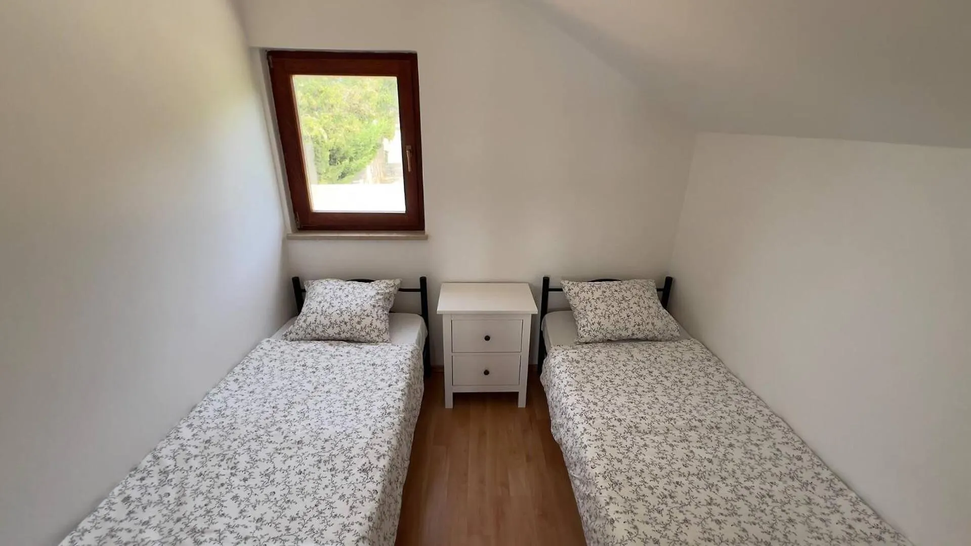 Four-Bedroom Seafront Villa In Maslenica 0*,  Croatia