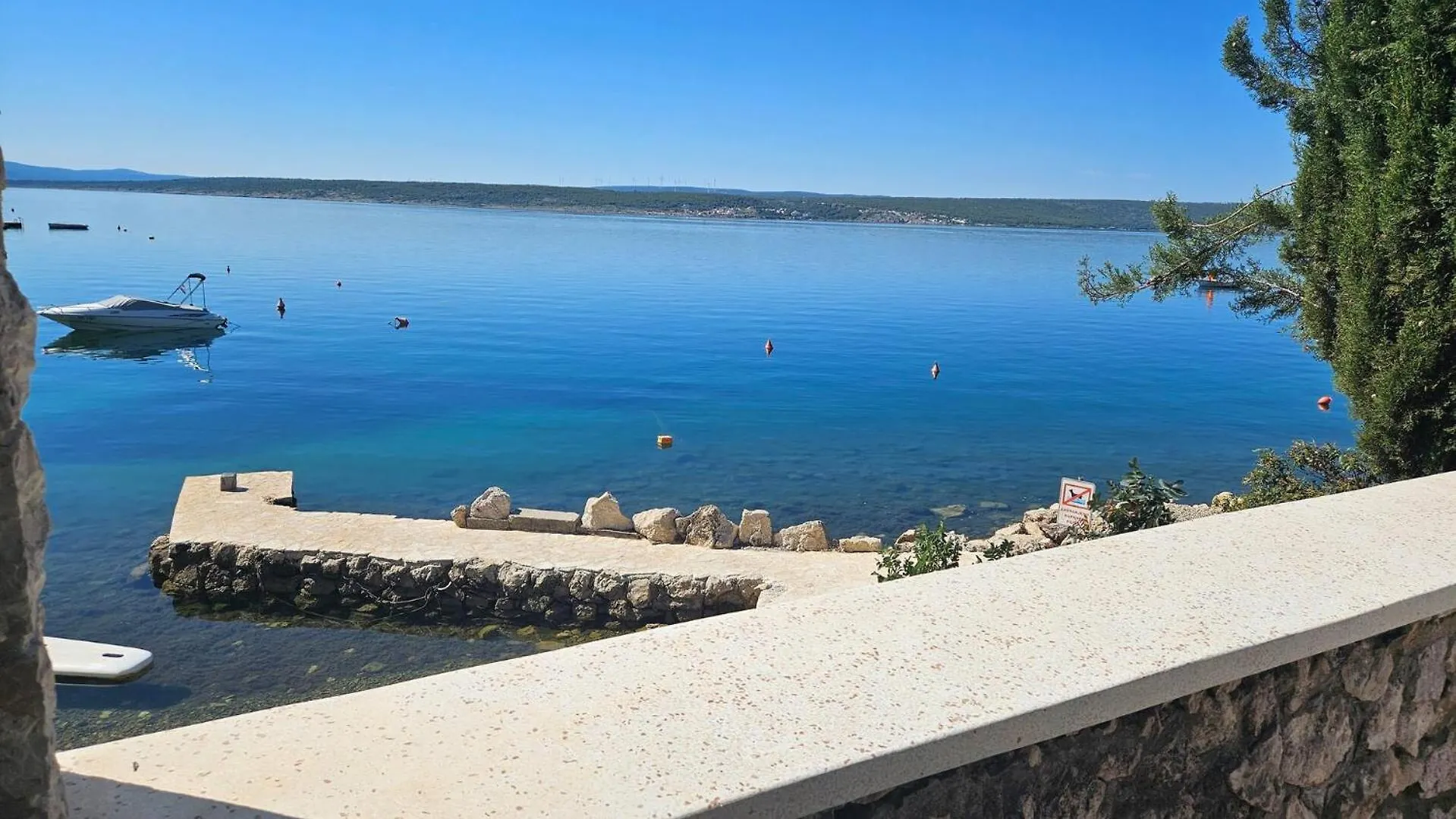 Four-Bedroom Seafront Villa In Maslenica Croatia